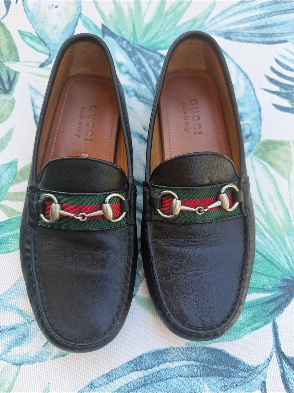 Gucci Black Leather Horsebit Loafers with Red and Green Web